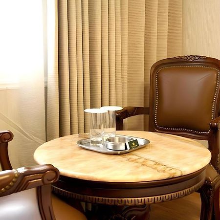 Hotel Olympic Changwon Buitenkant foto