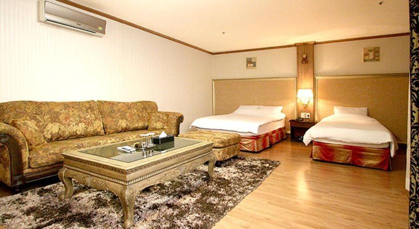 Hotel Olympic Changwon Buitenkant foto