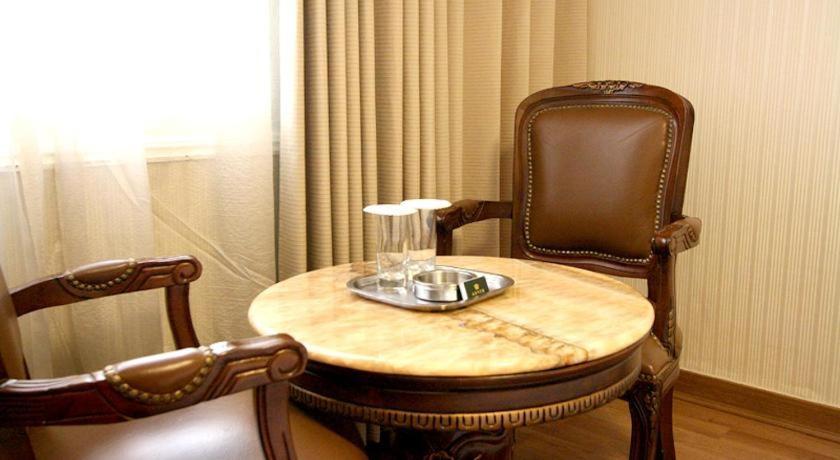 Hotel Olympic Changwon Buitenkant foto