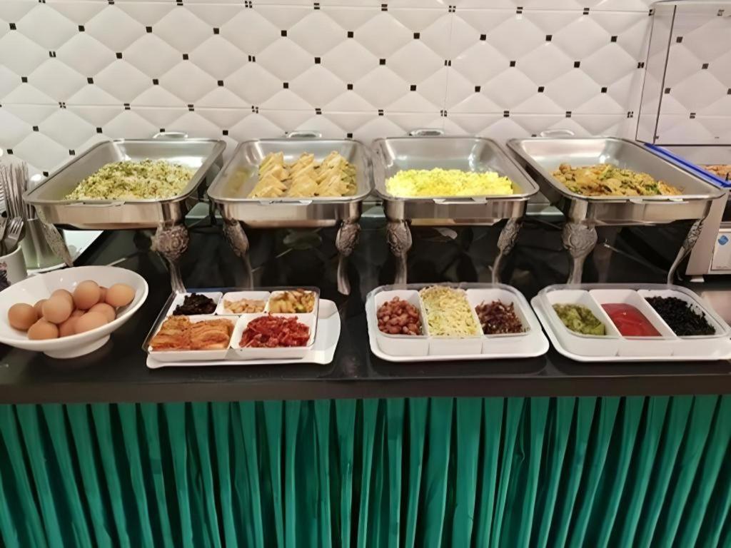 Hotel Olympic Changwon Buitenkant foto
