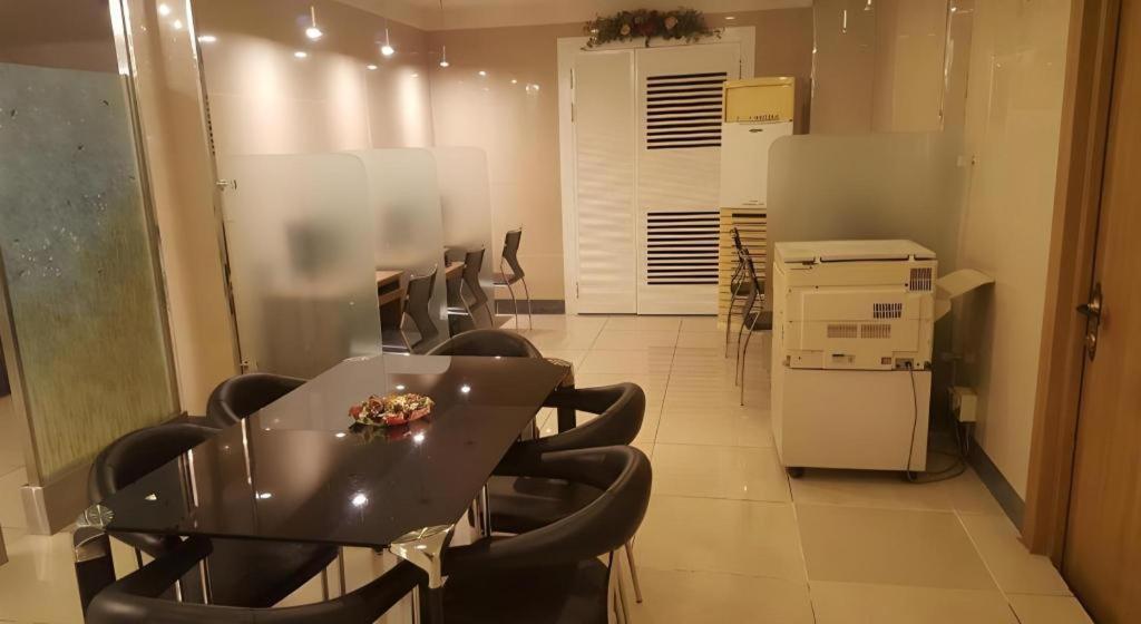 Hotel Olympic Changwon Buitenkant foto