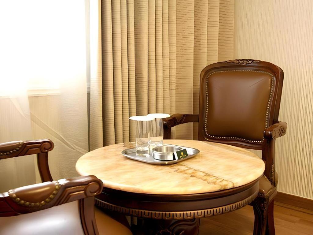 Hotel Olympic Changwon Buitenkant foto