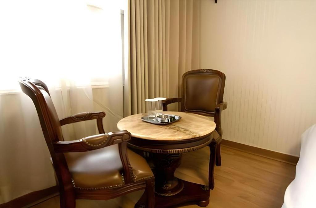 Hotel Olympic Changwon Buitenkant foto