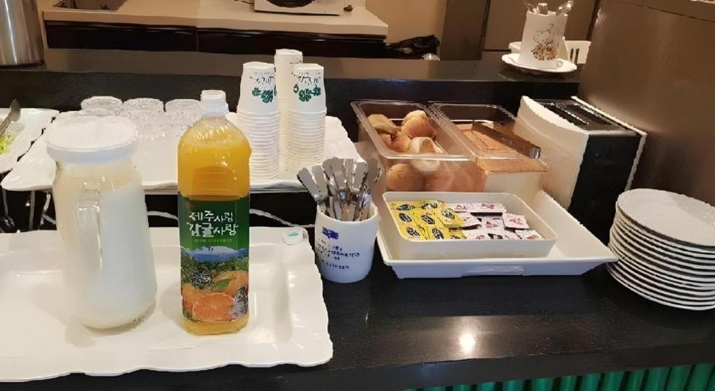 Hotel Olympic Changwon Buitenkant foto