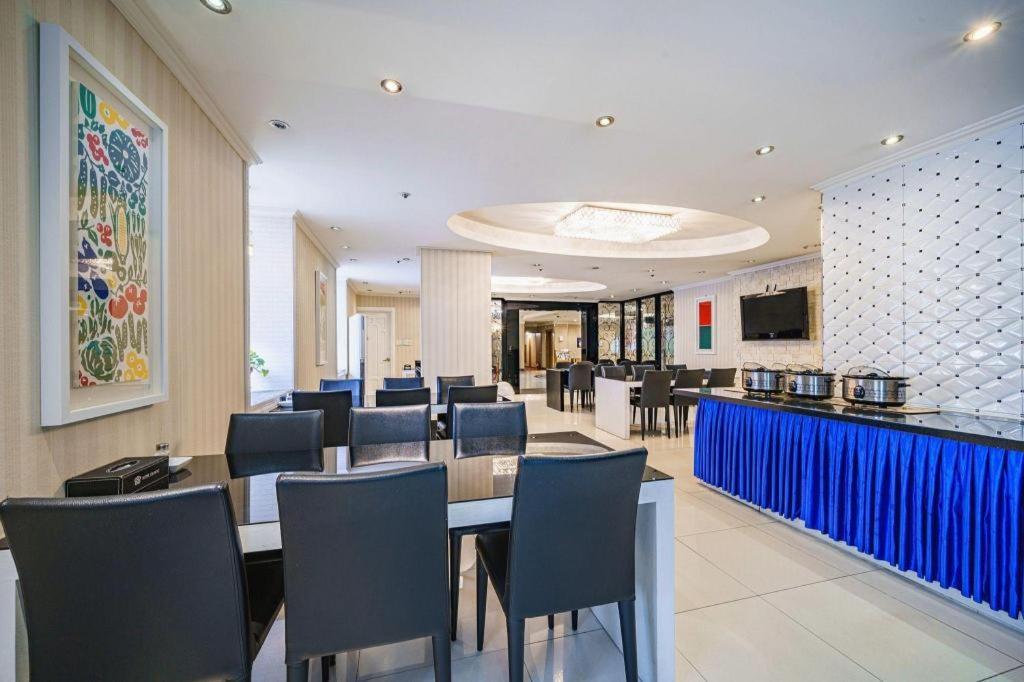 Hotel Olympic Changwon Buitenkant foto