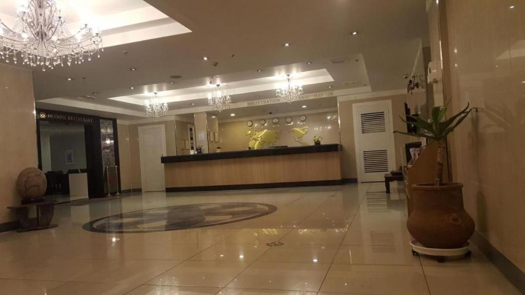 Hotel Olympic Changwon Buitenkant foto