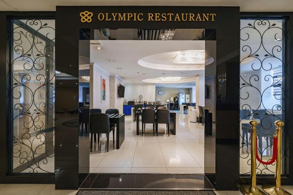 Hotel Olympic Changwon Buitenkant foto